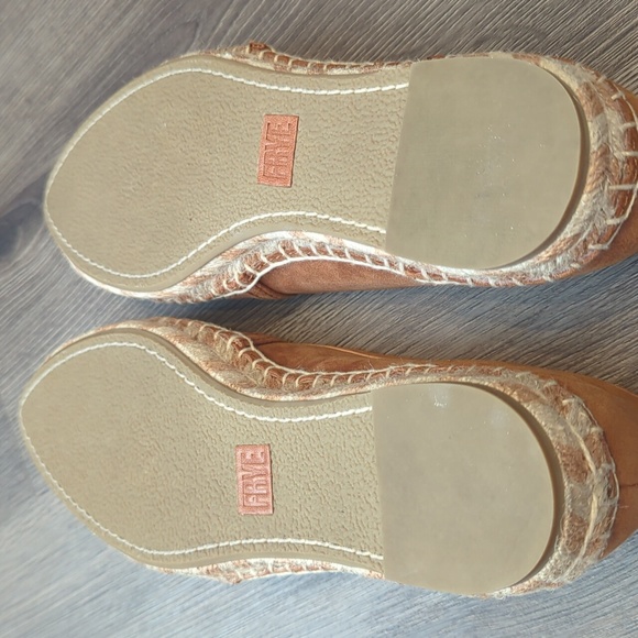 Frye A-Line Suede Espadrilles in Color- Sand in Size 7.5 🎉HP🎉 - Picture 8 of 11
